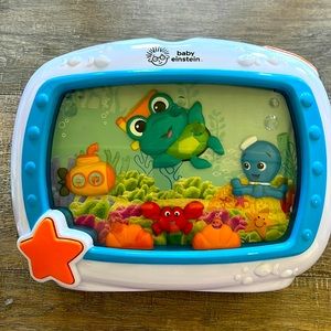Baby Einstein crib aquarium